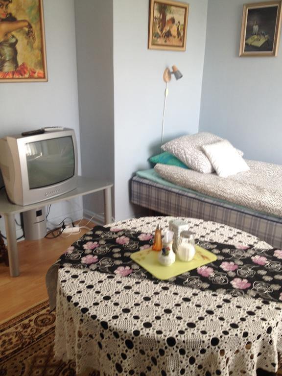Vivans Bed And Self Catering Kristianstad Quarto foto